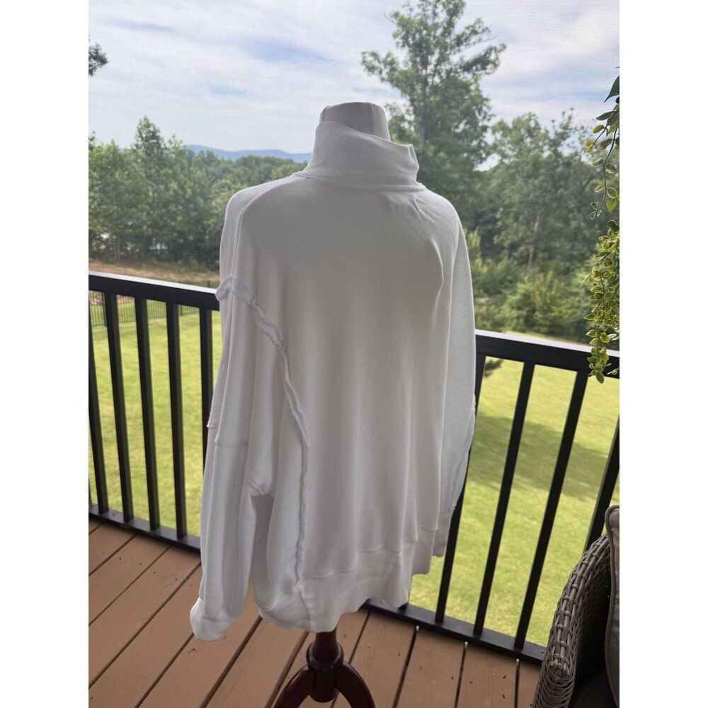 Free People We The Free Camden Henley Sweat Shirt NWOT - Picture 2 of 5